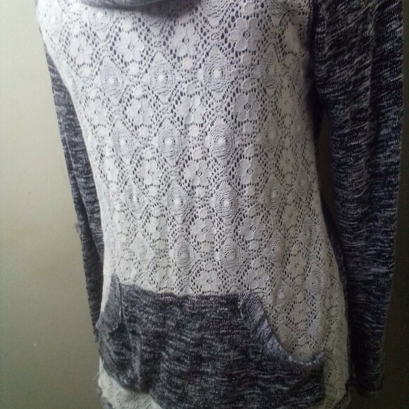 Miss Chievous Shirt Women S Long Sleeve Cowl Neck Lace Pocket Gray White - Picture 8 of 16